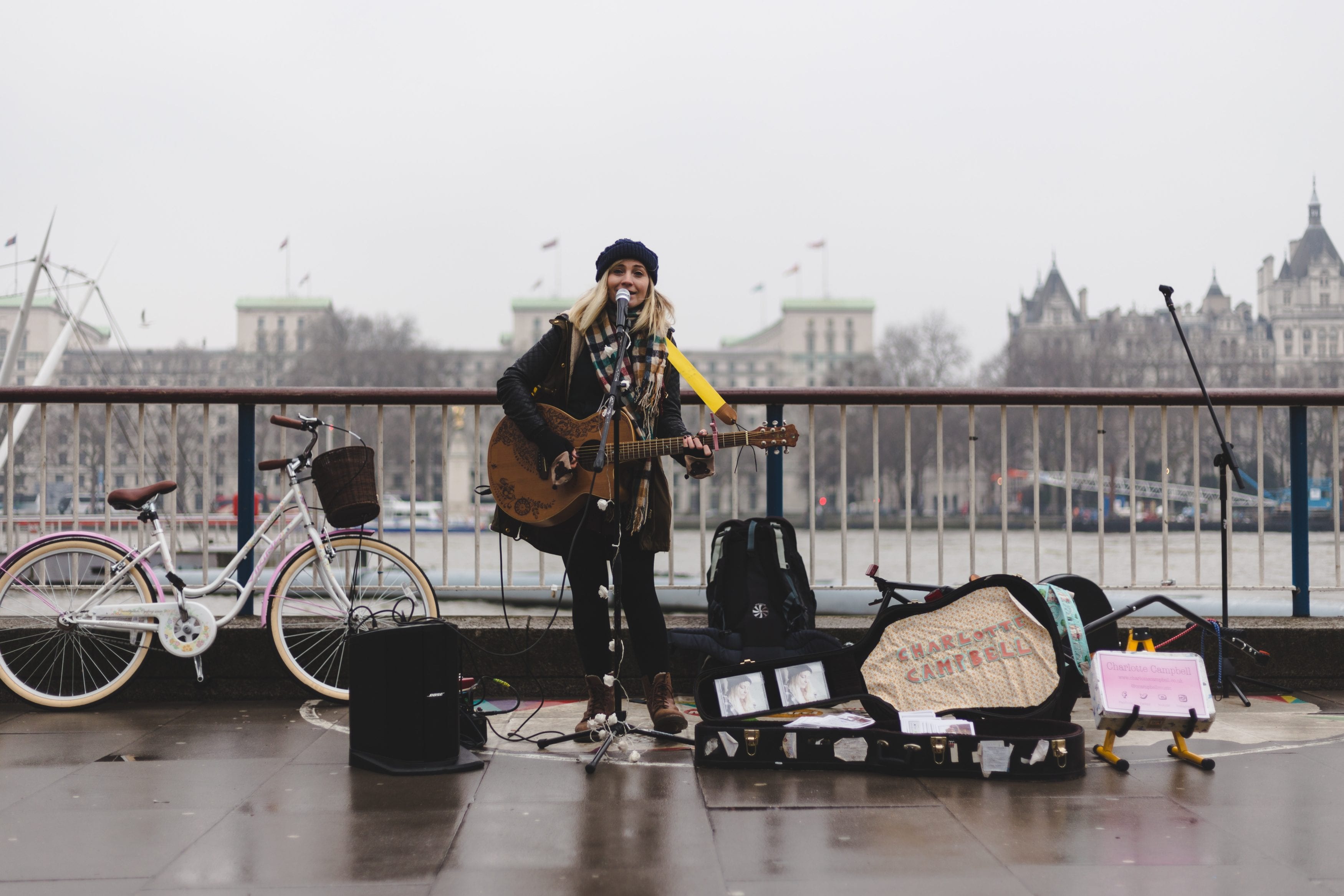 travelling music instruments