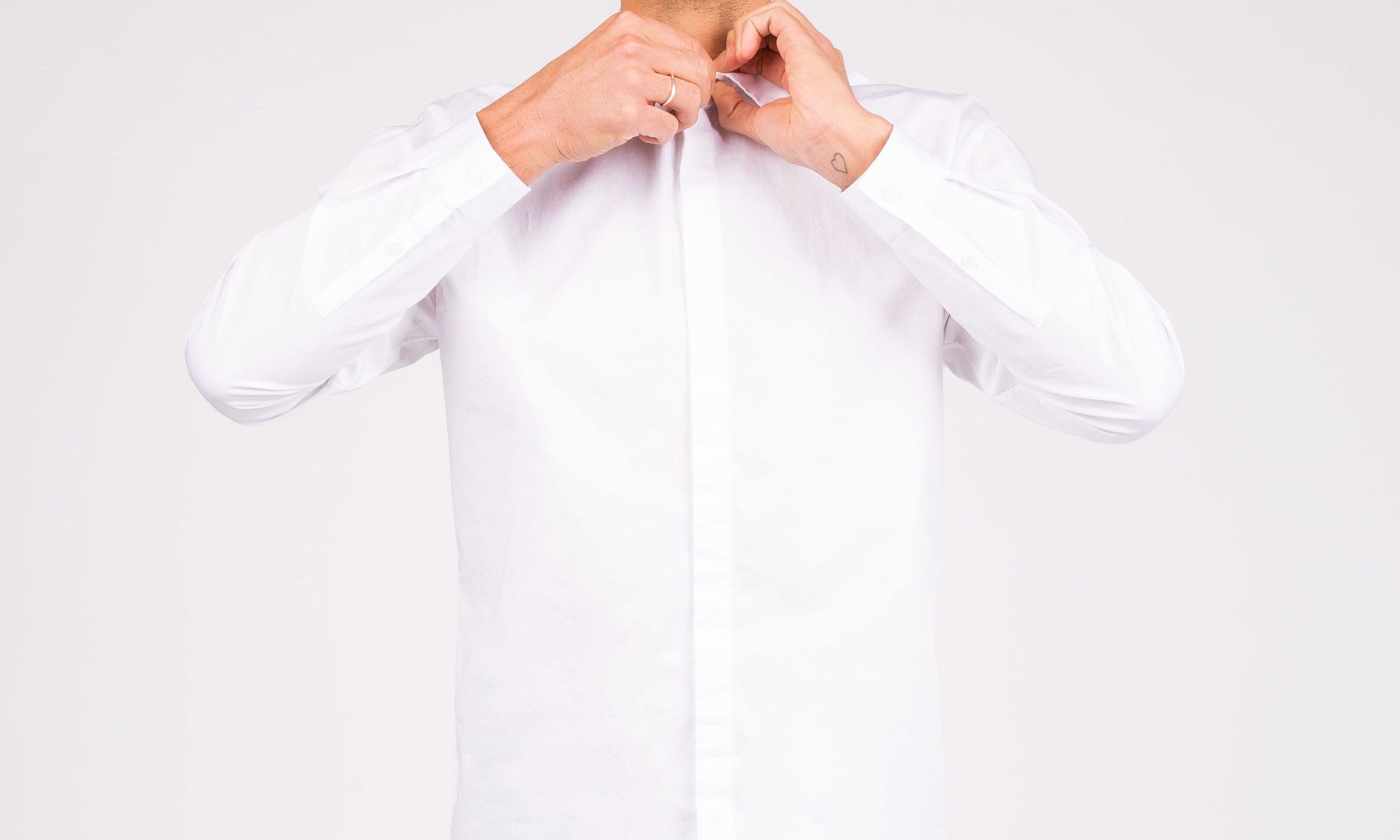 How to Pack Dress Shirts Without Wrinkling