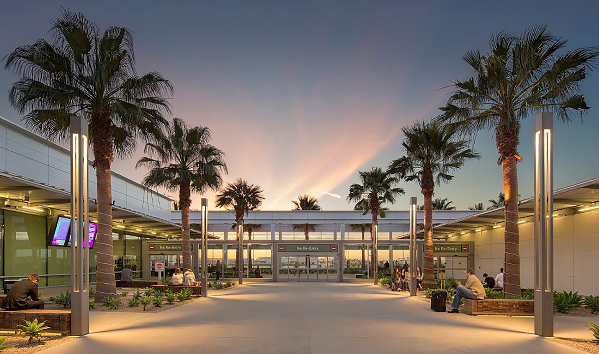 Long Beach Airport vs John Wayne Airport: The Ultimate Comparison for Travelers