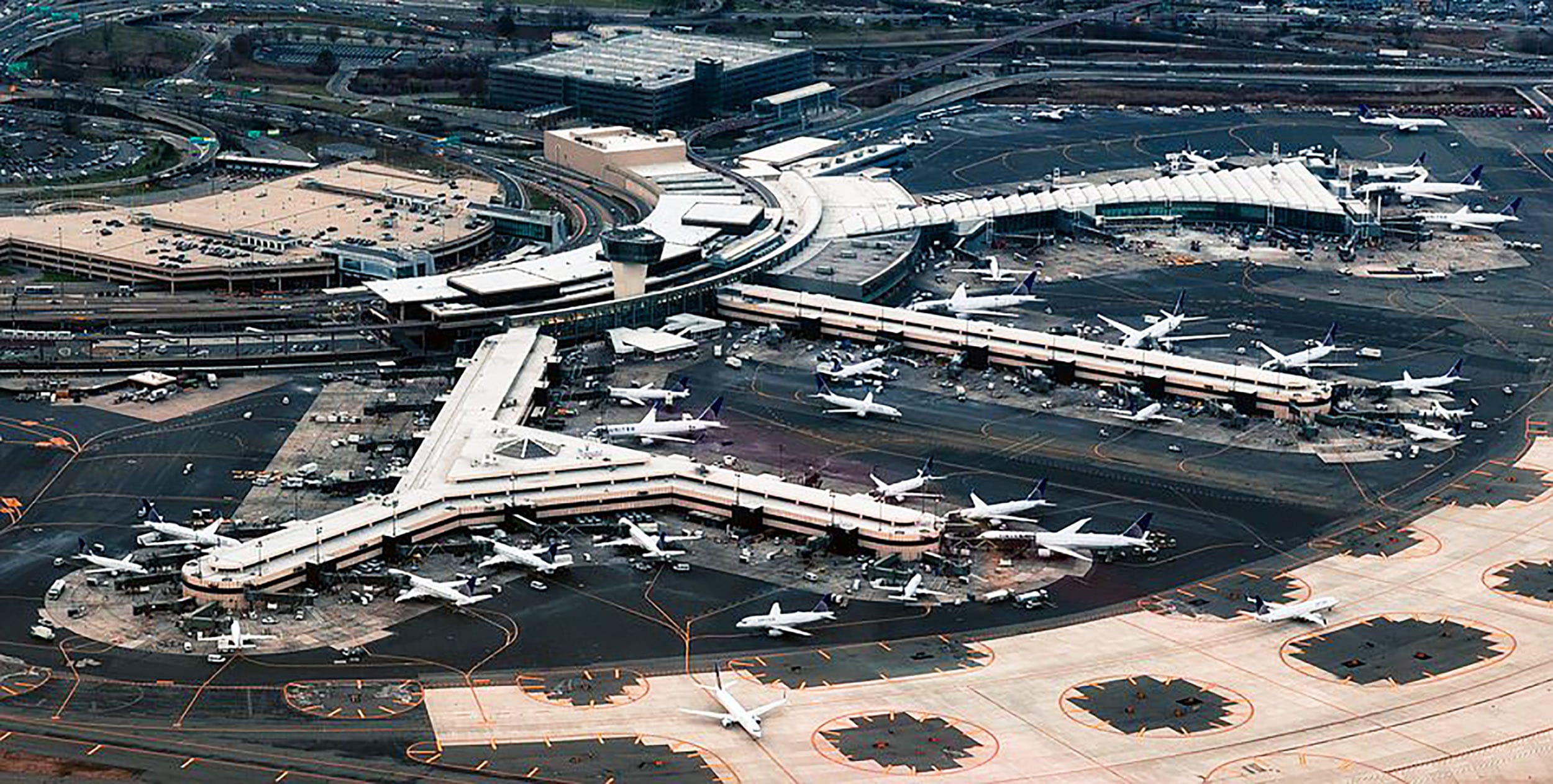 Which NYC Airport Should You Choose 2024 LGA JFK or EWR