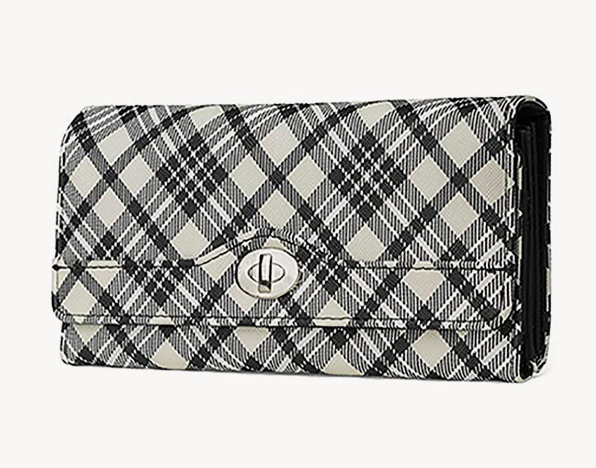 Guide to the Best Travel Wallets for Men & Women Tortuga